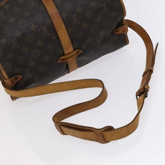 LOUIS VUITTON Monogram Saumur 35 Shoulder Bag LV Auth - Picture 8 of 16